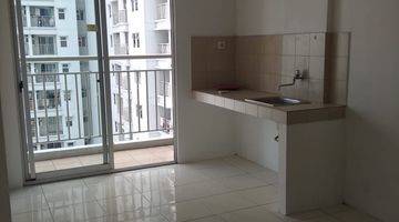 Gambar 4 Disewa Apartemen Medit 2, 2BR Unfurnish, Tower Gardena, Lantai Tengah, View Pool, Lb. 49m2 Jakarta Barat