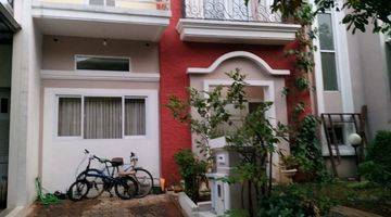 Gambar 1 Dijual Rumah Crystal Residence 2 Lantai