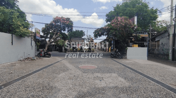 Gambar 4 For Rent Spacious Shop House In Busy Street Kerobokan