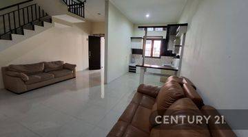 Gambar 3 Rumah 2 Lantai SHM Siap Huni Di Jl Moch Iwan Regol Bandung