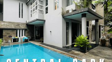 Gambar 1 Modern Classic House Tanjung Duren Selangkah Ke Central Park Mall Dan Taman Anggrek