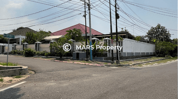 Gambar 5 Rumah Dalam Komplek Jatiwaringin One Gate System Hitung Tanah