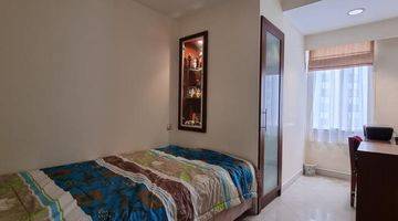 Gambar 4 Condominium Taman Anggrek 3 BR Furnished Bagus