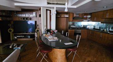 Gambar 3 Condominium Taman Anggrek 3 BR Semi Furnished Bagus