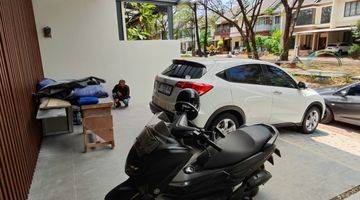 Gambar 3 Dijual Rumah Rapi Siap Huni 3 Lantai di Discovery Bintaro