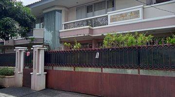 Gambar 1 Dijual Rumah SHM 5kt Hook Semi Furnished di Taman Surya, Jakbar