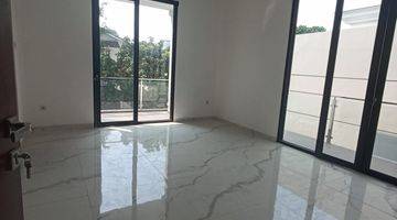 Gambar 3 Rumah Semi Furnished di Bintaro Jaya, Tangerang Selatan