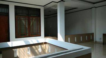 Gambar 3 Rumah 2 Lantai Bagus Semi Furnished di Ciputat, Tangerang Selatan