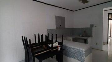 Gambar 2 Rumah 2 Lantai Bagus Semi Furnished di Ciputat, Tangerang Selatan