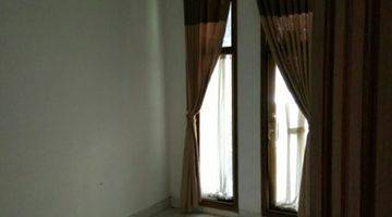 Gambar 4 Rumah 2 Lantai Bagus Semi Furnished di Ciputat, Tangerang Selatan