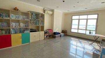 Gambar 5 Dijual Apartemen Pantai Mutiara 3+1BR Sea View 162m2 Semi Furnish