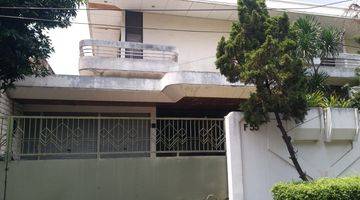 Gambar 1 Dijual Rumah 2 Lantai di Jl. Ametys Permata Hijau