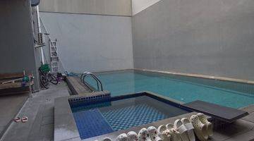 Gambar 4 Dijual Rumah Mewah 3 Lantai Dengan Swimming Pool Di Metro Permata