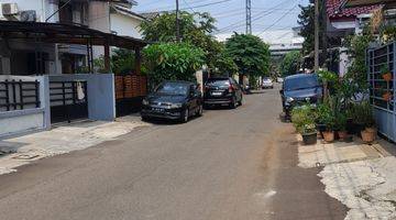 Gambar 4 Di Jual Rumah Jl.kelapa Puan Perumahaan Summarecon Gading Serpong