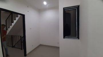 Gambar 2 Rumah 3 Lantai di Jl. Rambutan - Jakarta Barat, Jakarta Barat