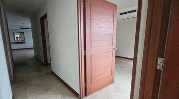 Gambar 5 Apartement Grand Tropic Mercure