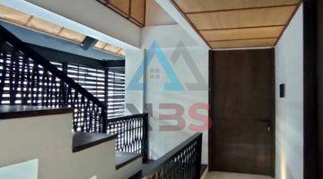 Gambar 5 Dijual Villa Mewah Lokasi Dekat Pantai Batu Bolong, Canggu