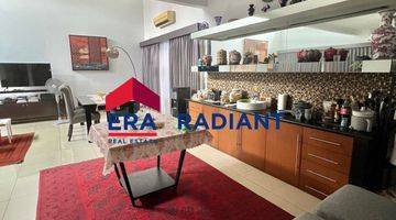 Gambar 4 Harga Menarik, Rumah Hook Modern di Jl Abdul Majid Dalam, Jaksel