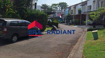 Gambar 2 Dijual Rumah Siap Huni di Emerald Town House, Bintaro