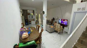 Gambar 3 Rumah 2 Lantai Di Graha Raya Bintaro Tangsel