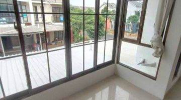 Gambar 2 DIJUAL RUMAH GREEN LAKE, 2 LANTAI