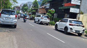 Gambar 4 Rumah 3 lantai cocok untuk Kost an, Lokasi strategis di Jl.Muwardi Grogol