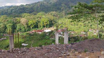 Gambar 5 Tanah view danau tamblingan dan pegunungan, udara sejuk dan asri