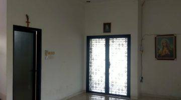 Gambar 4 Dijual Rumah di Jalan Utama Pekalongan Jawa Tengah