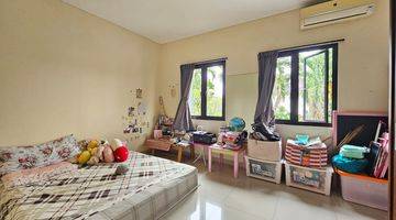 Gambar 4 Dijual Cepat Rumah Mewah 2Lt, Shm, Taman Himalaya, Lippo Karawaci