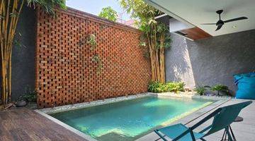 Gambar 1 Rumah Suasana di Bali Desain Tropical Modern Semi Furnished Ada Private Pool Siap Huni di Lebak Bulus 