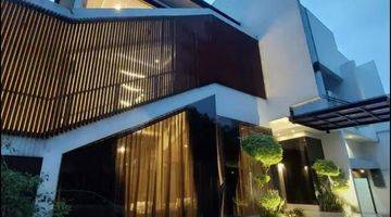 Gambar 1 Luxurious Modern House Tebet Jakarta Selatan