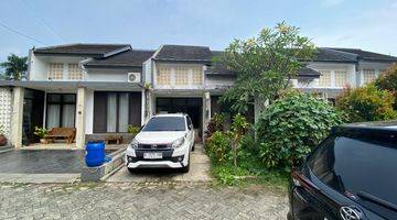 Gambar 1 Rumah di town house green lite sawangan 