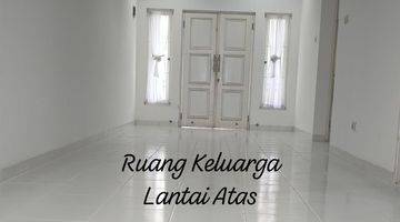 Gambar 2 Rumah 2 Lantai Asri Di Pondok Indah 