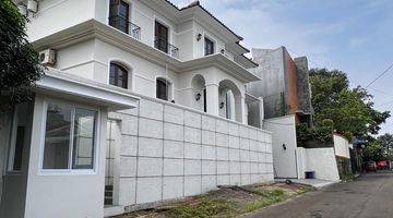 Gambar 4 Rumah 3 Lantai Bagus Unfurnished SHM di Karang Asri, Lebak Bulus, Jakarta Selatan