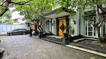 Gambar 2 Rumah Bagus Furnished SHM di Menteng, Jakarta Pusat