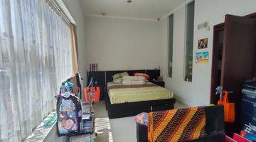 Gambar 3 Ruko 2,5 Lantai Full Furnished di Sayap Leuwi Panjang Area Ramai