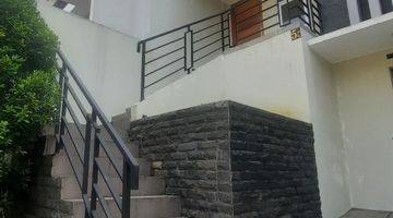 Gambar 3 Keren Rumah Baru 3 Lantai Di Budisari Setiabudi Area Perbelanjaan