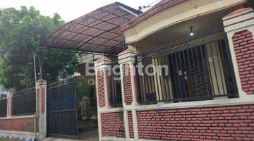 Gambar 1 RUMAH DENGAN GAZEBO