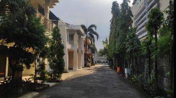 Gambar 1 Harus terjual Town house exlusive bagus