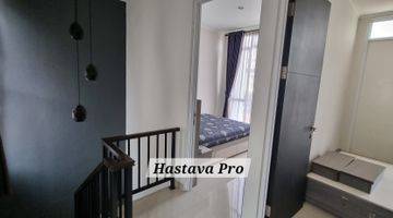 Gambar 5 Rumah Depan Taman, Furnished Cantik, Tinggal Masuk