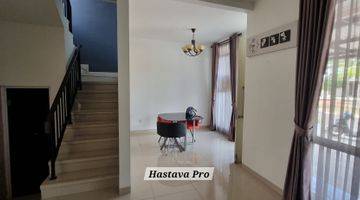 Gambar 4 Rumah Depan Taman, Furnished Cantik, Tinggal Masuk