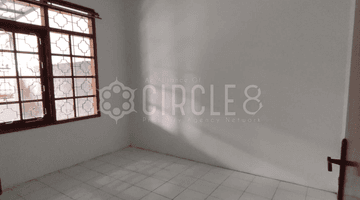 Gambar 3 Rumah Bagus Unfurnished SHM di Taman Kopo Indah Ii, Bandung