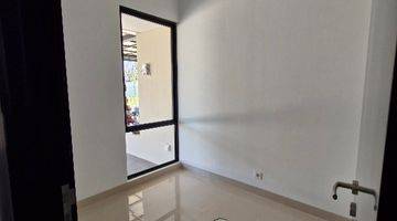 Gambar 2 Dijual Harga Miring Rumah Minimalis Cantik di Podomoro Park, Bandung 