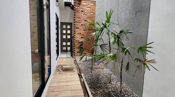 Gambar 1 Rumah 2 Lantai Bagus Unfurnished SHM di Sersan Bajuri, Bandung