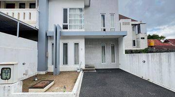 Gambar 1 Di Jual Rumah Minimalis Modern 2 Lantai Komplek Perumahan