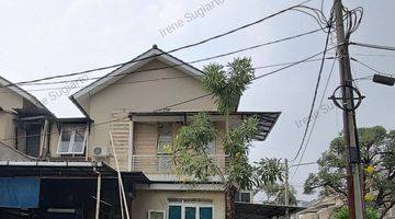 Gambar 2 Jual Cepat Rumah Hook 2 Lantai di Taman Surya