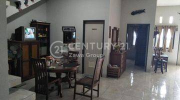 Gambar 1 Dijual Rumah 2 Lt Bagus Dan Rapi Siap Huni di Taman Semanan Indah