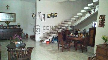 Gambar 3 Dijual Rumah 2 Lt Bagus Dan Rapi Siap Huni di Taman Semanan Indah