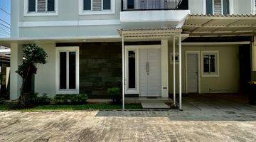 Gambar 2 Rumah Modern Cinere Di Townhouse Private Akses Strategis