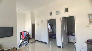 Gambar 5 Di Jual Rumah Dua Lantai Di Tengah Kota Nego